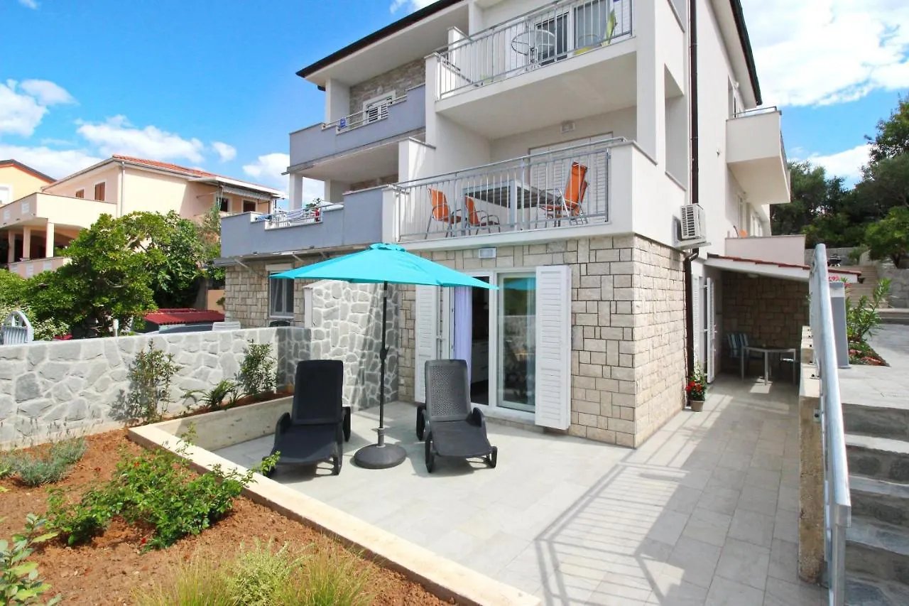 Apartments By The Sea Silo, Krk - 18721 Croatia